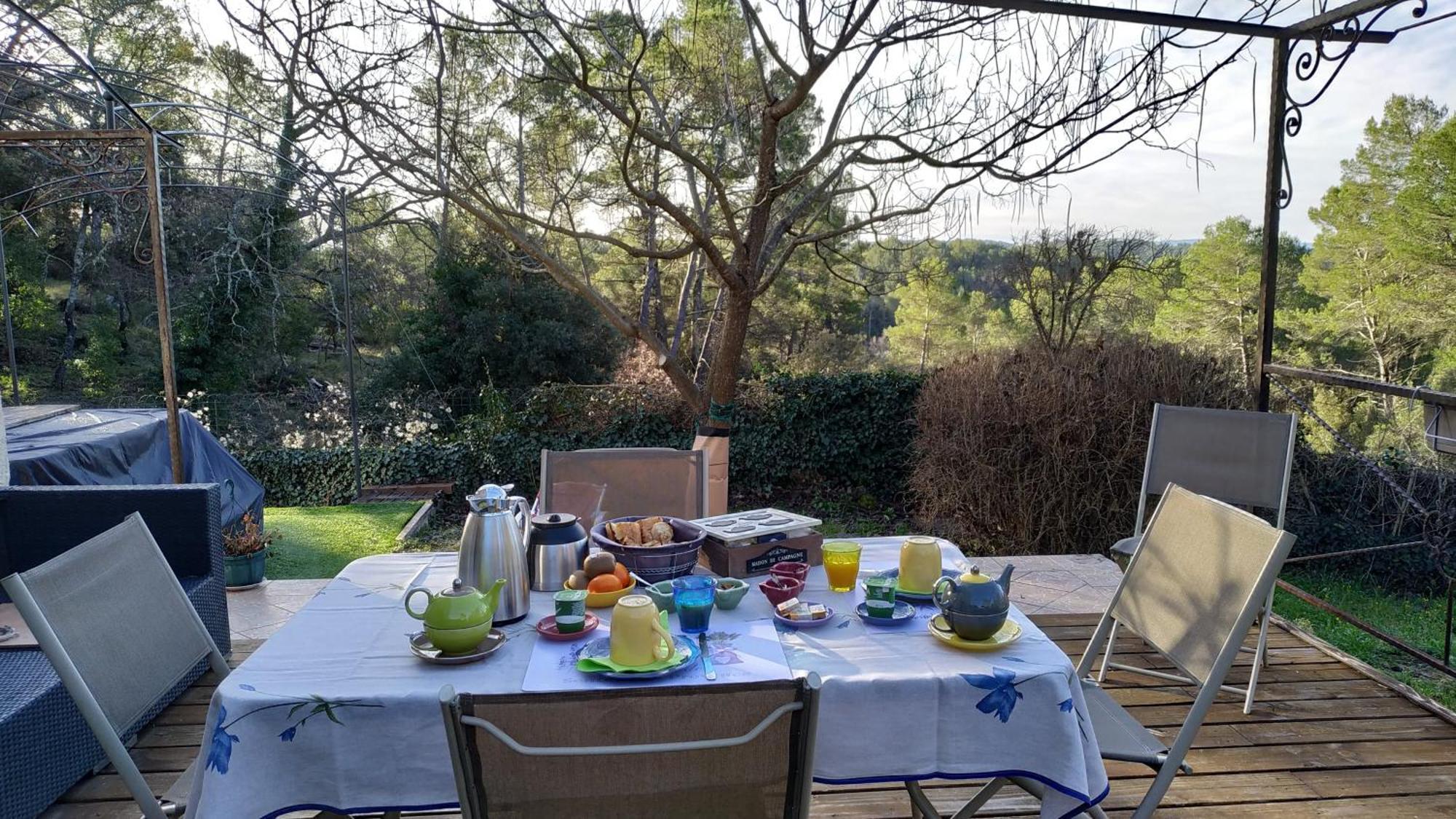 La Pinede De Manon Bed and Breakfast Barjols Eksteriør billede
